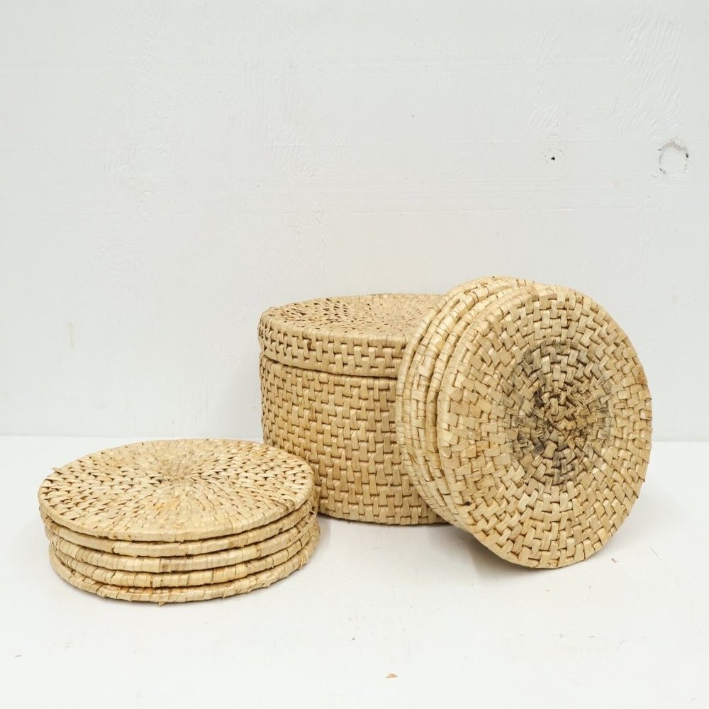 Vintage Rattan Whicker Thistle Natural Fiber 6in Diameter Trivet Coaster Set